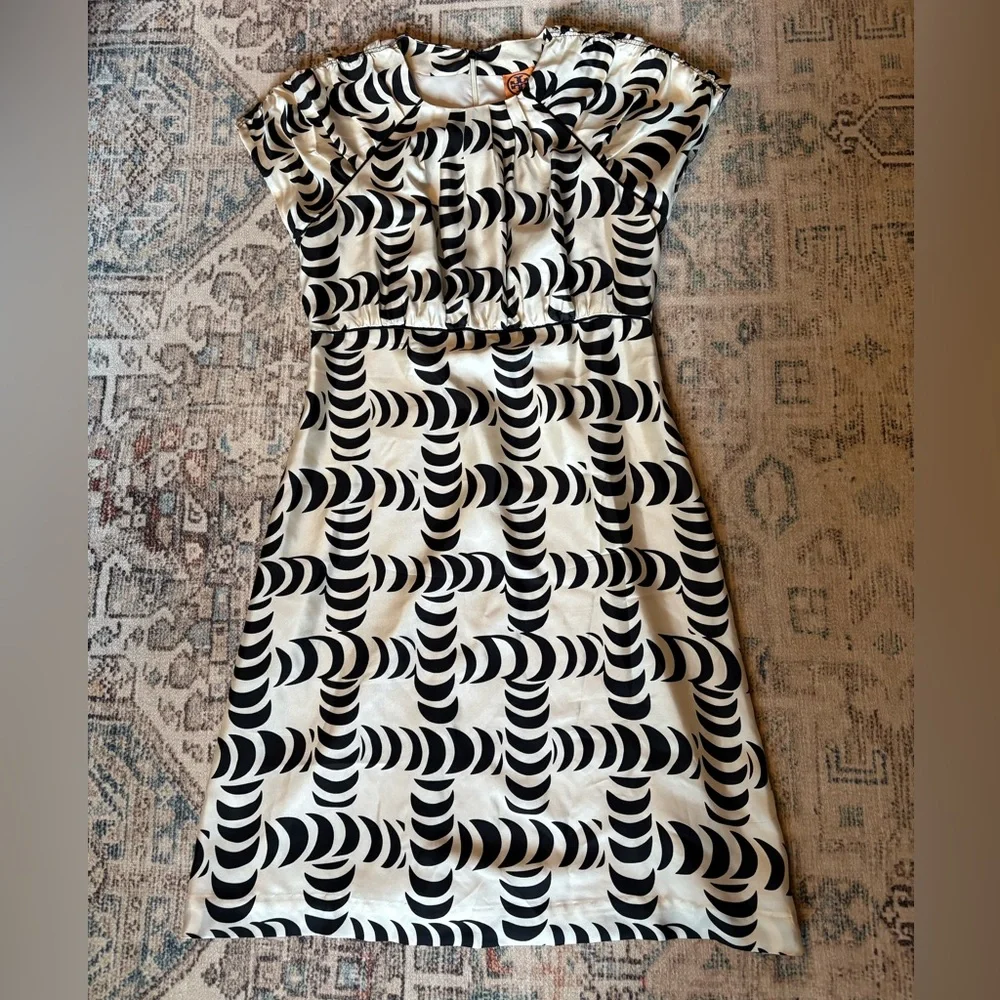 Tory Burch 100% silk dress, women’s 8